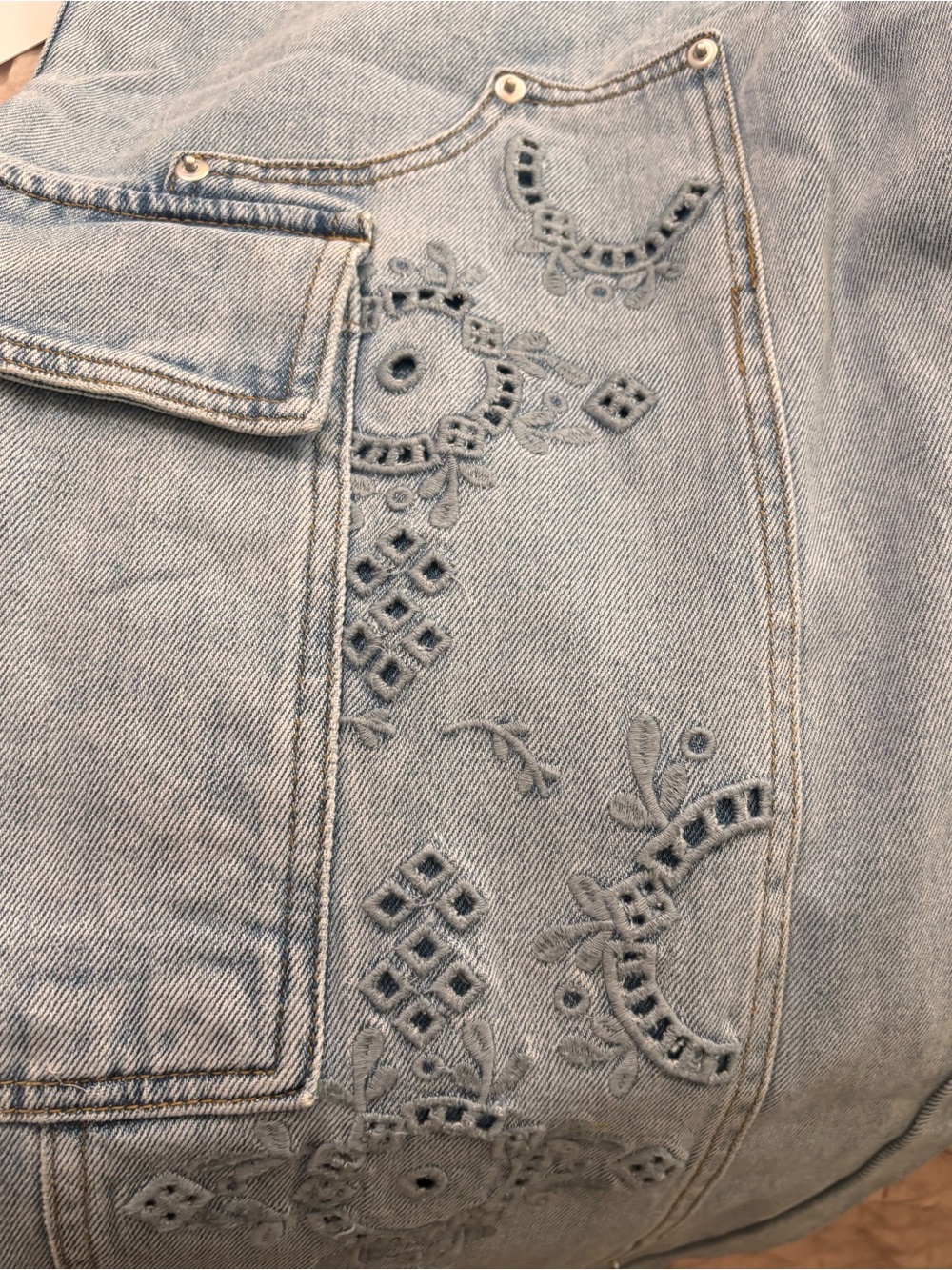 Blue B Collection Embroidered Barrel Leg Cargo Jeans | Boho Denim | Medium | NWT - Picture 6 of 6